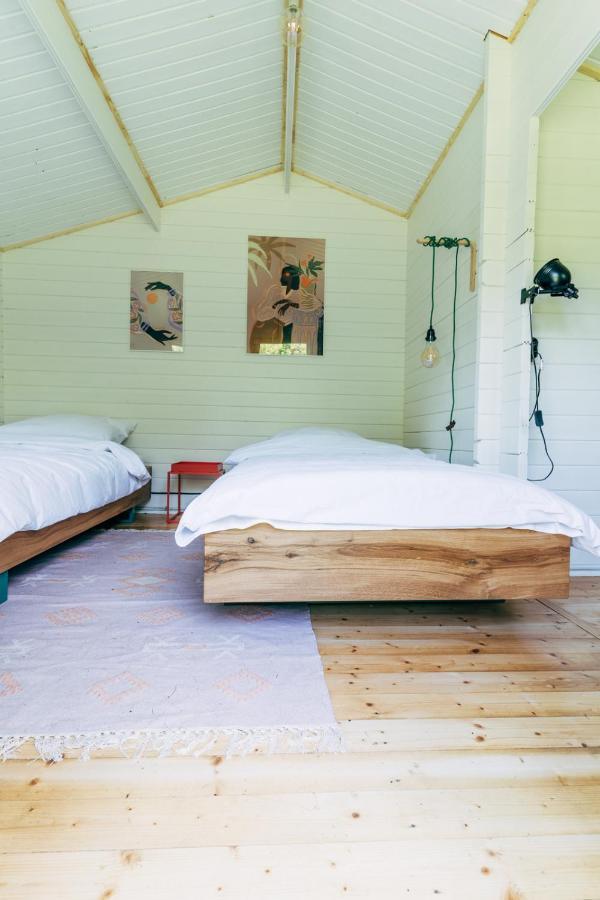 Wunderschoenes Chalet Mit Gaestehaus In Der Natur Mit Fass-Sauna Sangerhausen Ngoại thất bức ảnh
