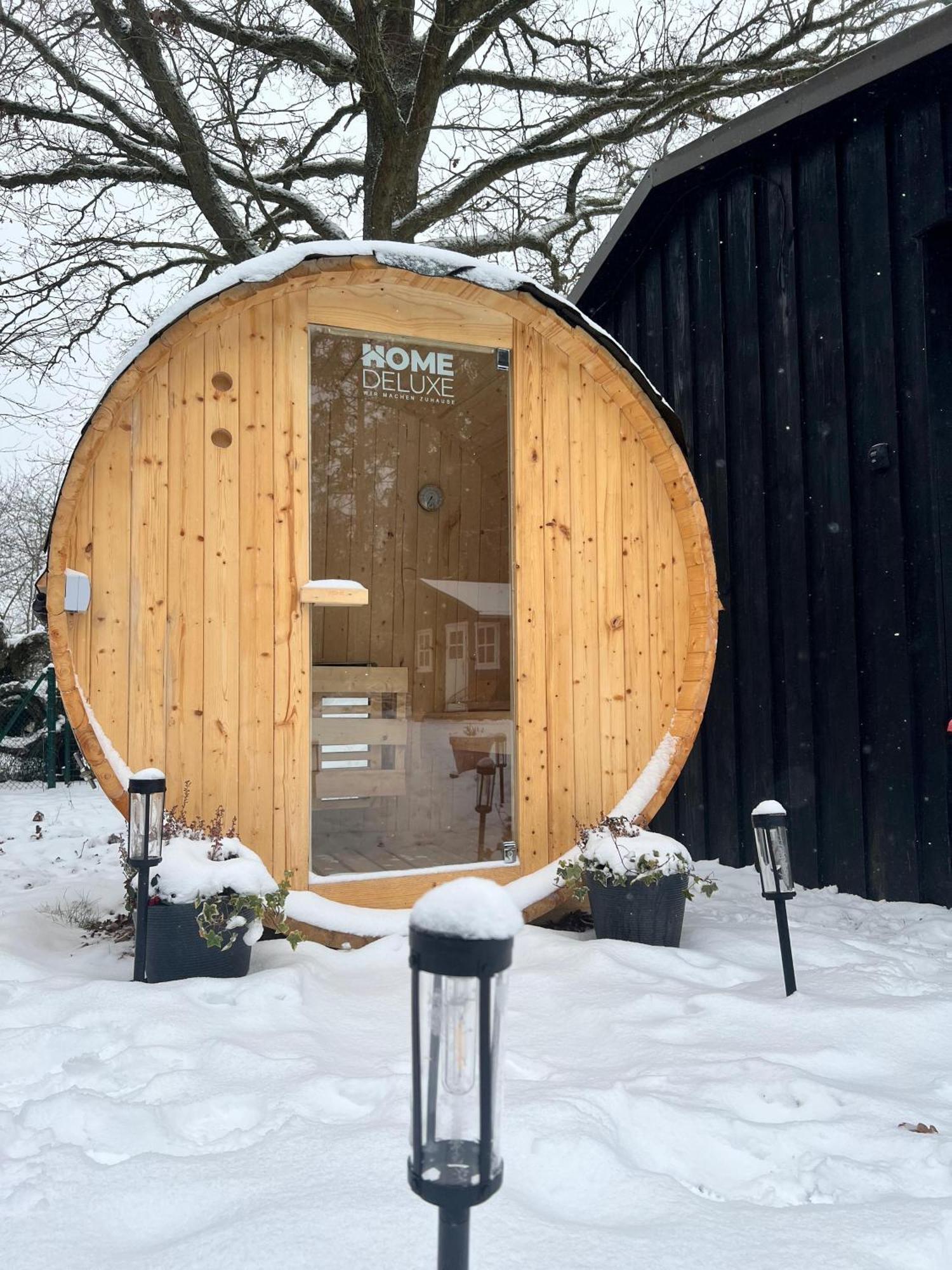 Wunderschoenes Chalet Mit Gaestehaus In Der Natur Mit Fass-Sauna Sangerhausen Ngoại thất bức ảnh